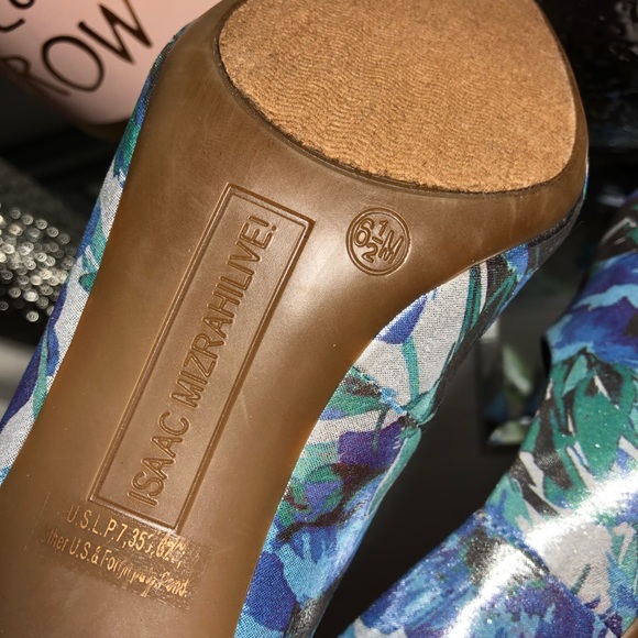 Isaac Mizrahi Live! Floral Printed Pumps - Picture 7 of 7